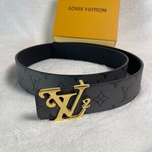 LOUIS VUITTON Reversible Leather Belt